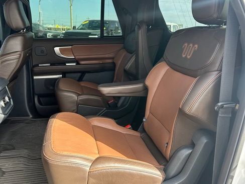 Used 2025 Ford Expedition Max King Ranch AWD/4WD image 9
