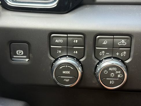 New 2026 GMC Sierra 1500 Denali AWD/4WD image 34