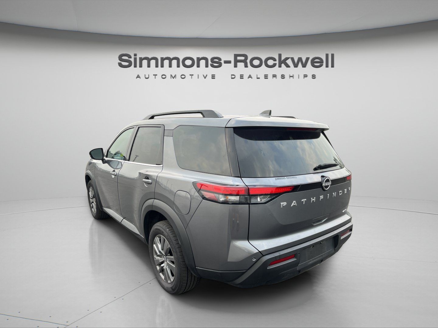 Used 2025 Nissan Pathfinder SV AWD/4WD image 3