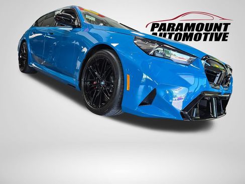 Used 2026 BMW M5 Touring AWD/4WD image 5