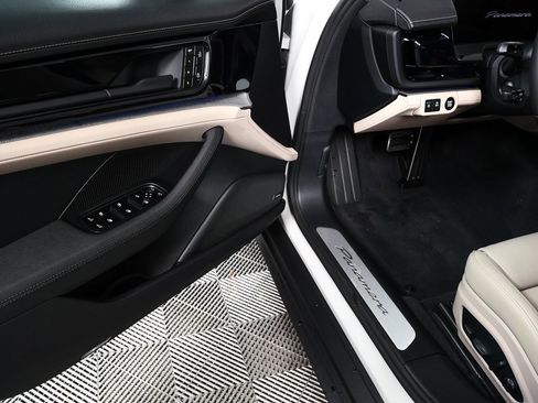 New 2026 Porsche Panamera image 8