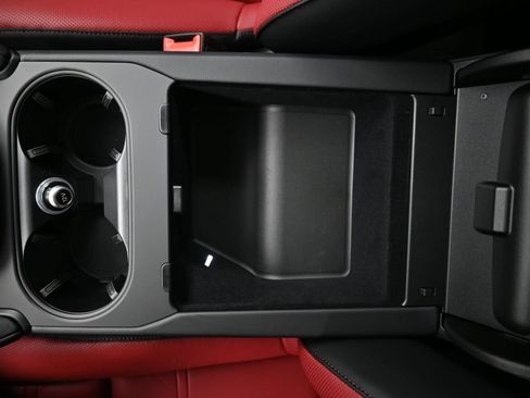 Certified 2026 Porsche Cayenne Coupe AWD/4WD image 25