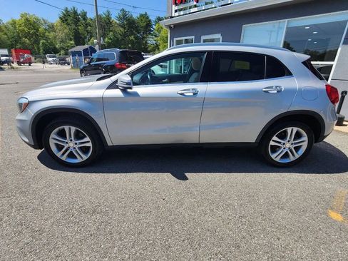 Used 2017 Mercedes-Benz GLA 250 4MATIC image 8