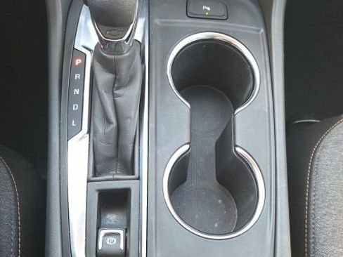 Used 2024 Chevrolet Equinox LT FWD image 35