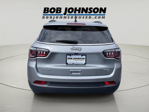 Used 2022 Jeep Compass Latitude w/ Convenience Group AWD/4WD image 6