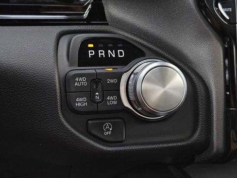 Used 2025 RAM 1500 Laramie AWD/4WD image 11