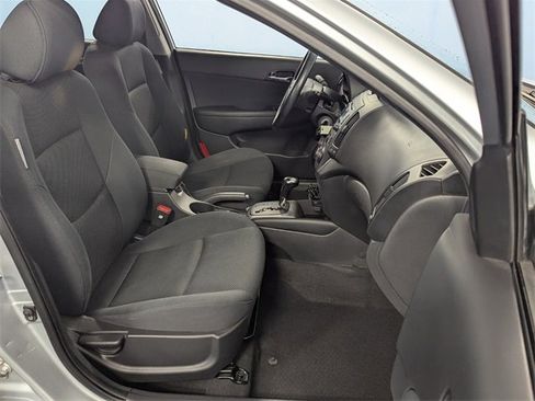 Used 2009 Hyundai Elantra image 15