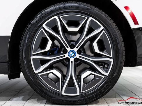 Used 2024 BMW iX xDrive50 w/ Premium Package AWD/4WD image 80