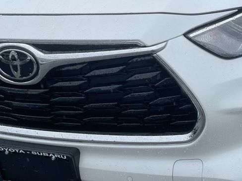 Used 2026 Toyota Highlander Limited AWD/4WD image 20