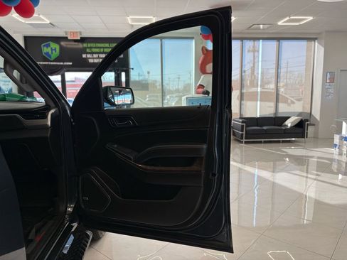 Used 2019 Chevrolet Tahoe LT w/ Off-Road Package image 40