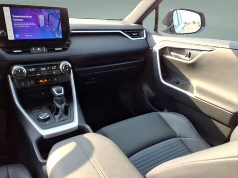 Certified 2024 Toyota RAV4 XSE w/ Weather Package AWD/4WD image 18