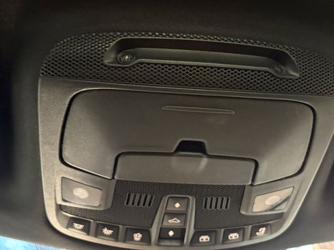 Used 2019 Lincoln Navigator Reserve AWD/4WD image 14