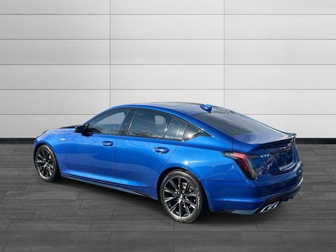 Used 2022 Cadillac CT5 V image 3