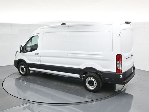 New 2026 Ford Transit 250 148 Medium Roof w/ Load Area Protection Package RWD image 44