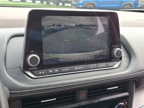 Certified 2023 Nissan Rogue SV w/ SV Premium B Package image 20