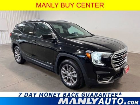 Used 2024 GMC Terrain SLT image 1