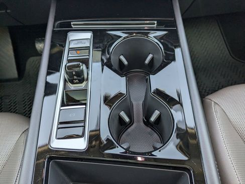 Used 2024 Volkswagen Atlas SEL image 20