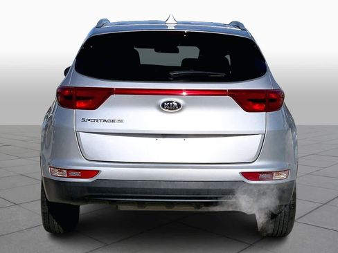 Used 2017 Kia Sportage LX w/ LX Popular Package image 5