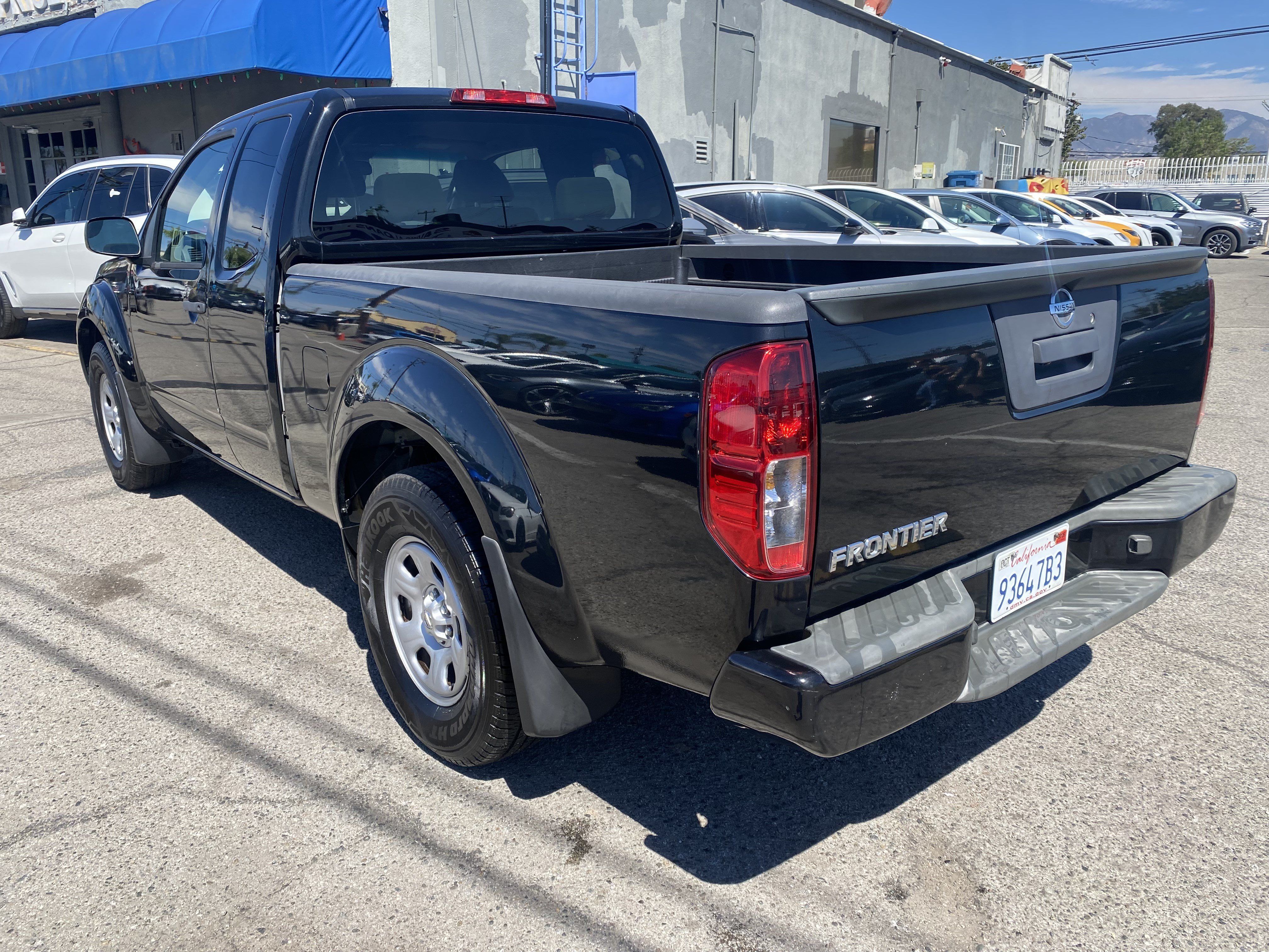 Used 2020 Nissan Frontier S RWD image 12