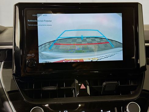 Certified 2025 Toyota Corolla LE FWD image 24