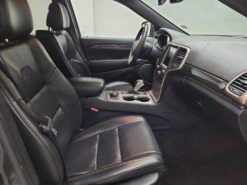 Used 2017 Jeep Grand Cherokee Overland AWD/4WD image 21