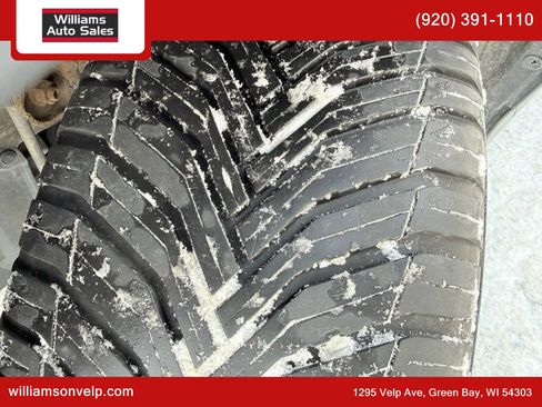 Used 2013 Toyota RAV4 XLE image 31