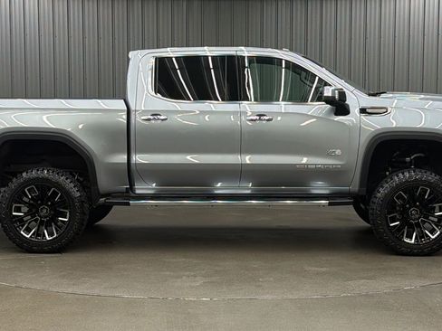 Used 2026 GMC Sierra 1500 SLT AWD/4WD image 6