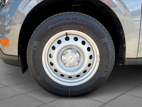 New 2025 Ford Maverick XL image 11