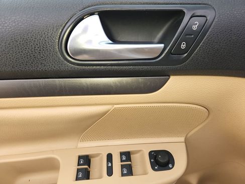 Used 2009 Volkswagen Jetta SE image 28