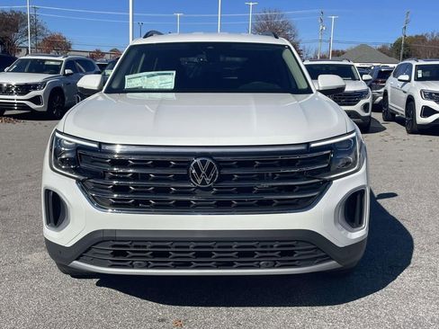 New 2026 Volkswagen Atlas SE FWD image 2