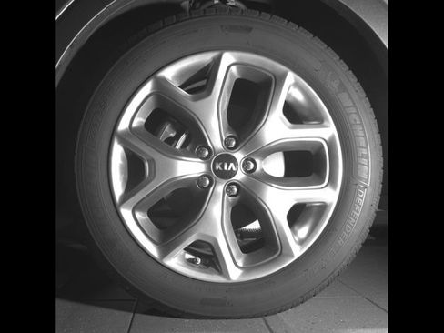 Used 2019 Kia Sorento SX w/ SX Touring Package AWD/4WD image 9