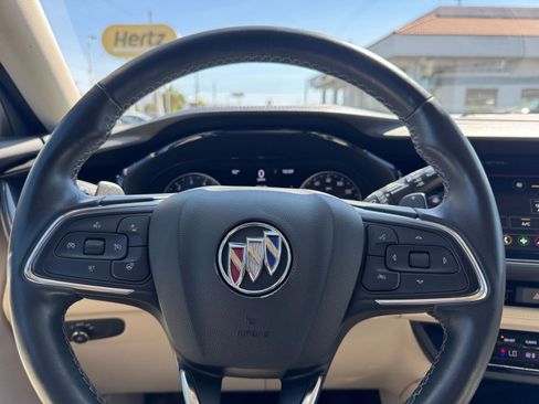 Used 2023 Buick Envision Essence image 25