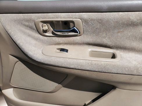 Used 2004 Honda Odyssey EX image 36