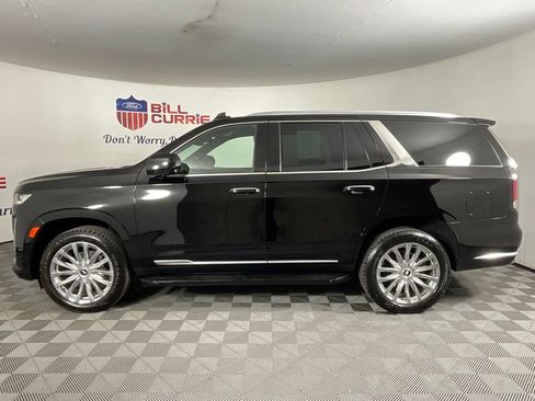 Used 2023 Cadillac Escalade Premium Luxury RWD image 6