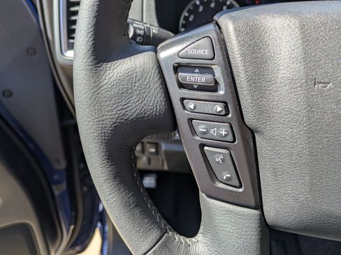 Used 2022 Nissan Frontier SV AWD/4WD image 16