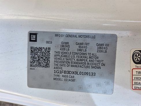 Used 2020 Chevrolet Camaro LT image 15