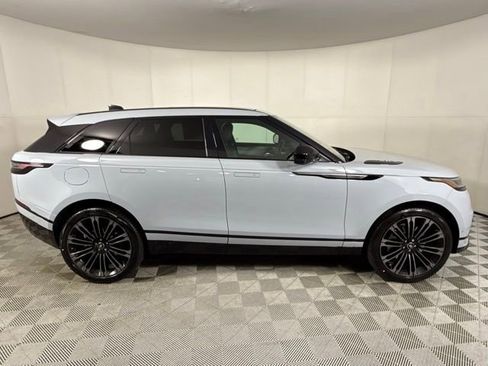 New 2026 Land Rover Range Rover Velar Dynamic SE image 8