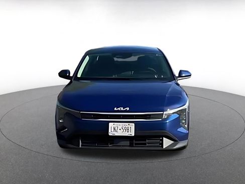 Used 2025 Kia K4 LXS image 10