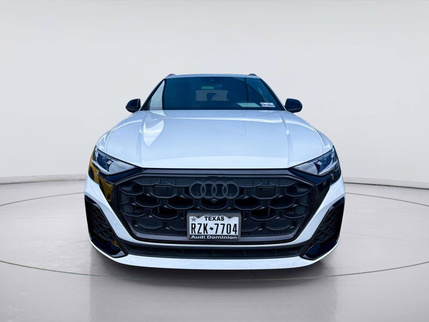 Used 2025 Audi SQ8 Premium Plus AWD/4WD image 2