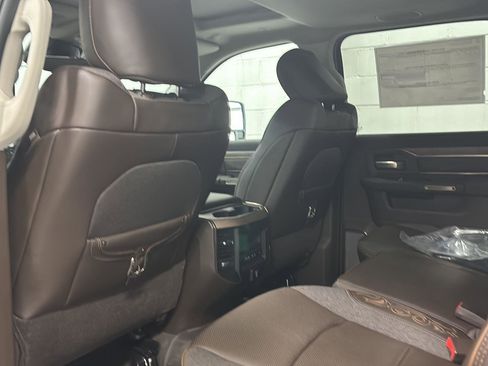 New 2026 RAM 3500 Longhorn AWD/4WD image 28