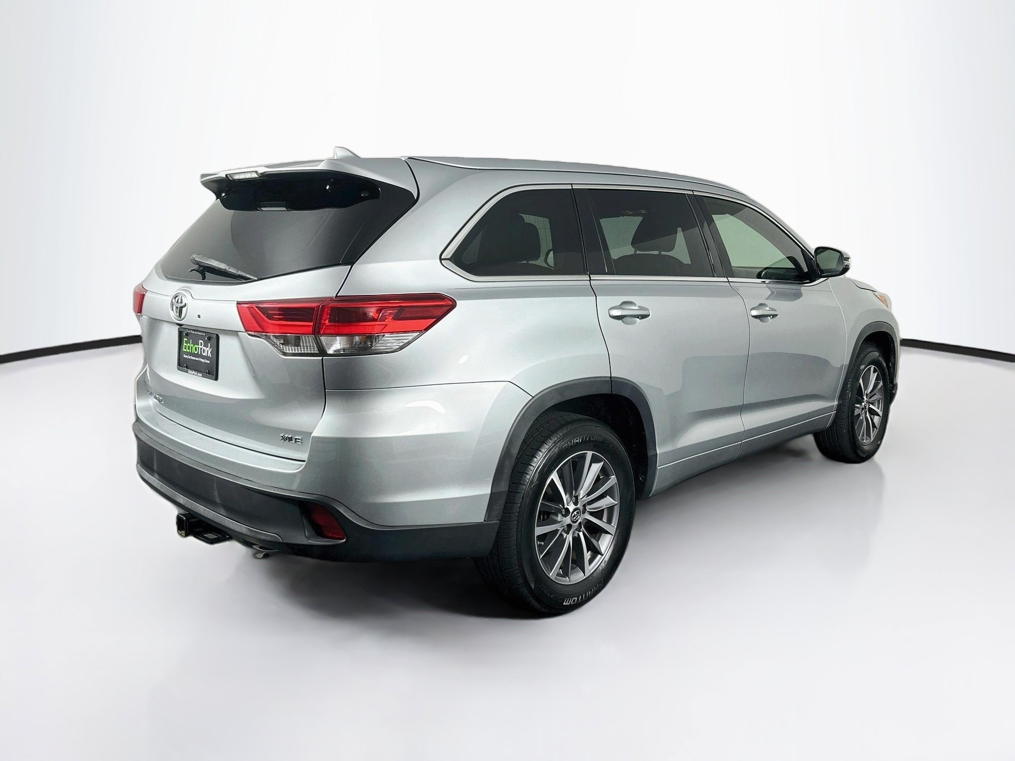 Used 2018 Toyota Highlander XLE FWD image 9