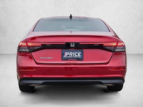 Used 2025 Honda Accord SE image 6
