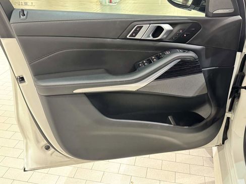 Certified 2025 BMW X5 M60i w/ Executive Package AWD/4WD image 9