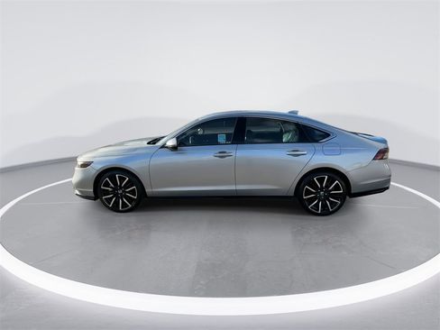 Certified 2024 Honda Accord Touring image 8