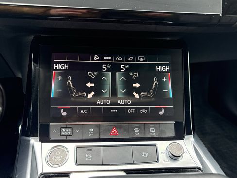 Used 2022 Audi e-tron Premium w/ Convenience Plus Package image 51