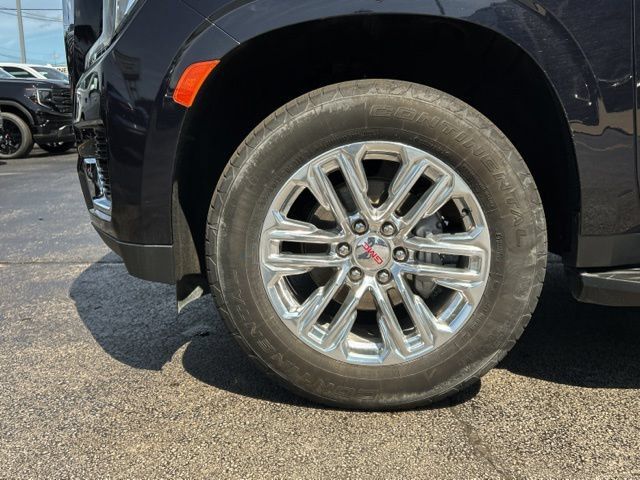 Used 2023 GMC Yukon SLT AWD/4WD image 15