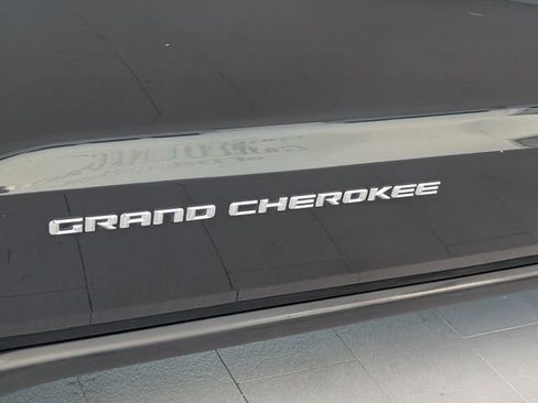 Used 2015 Jeep Grand Cherokee Limited image 5