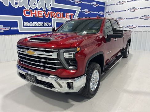 Used 2026 Chevrolet Silverado 2500 LTZ w/ LTZ Plus Package AWD/4WD image 14