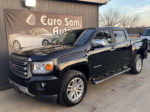 Used 2017 GMC Canyon SLT image 2