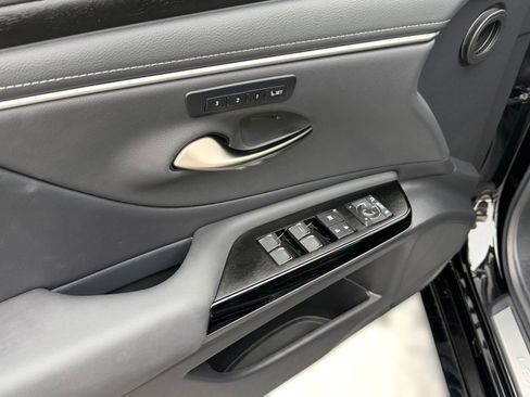 Used 2024 Lexus ES 300h w/ Premium Package FWD image 12